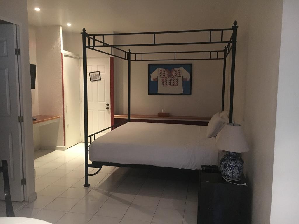 Casa De La Condesa Hotel Mexico City Room photo